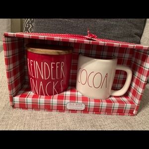Rae Dunn reindeer snacks